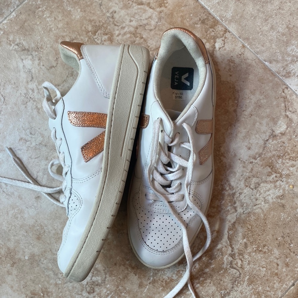 Veja sneakers size 9
